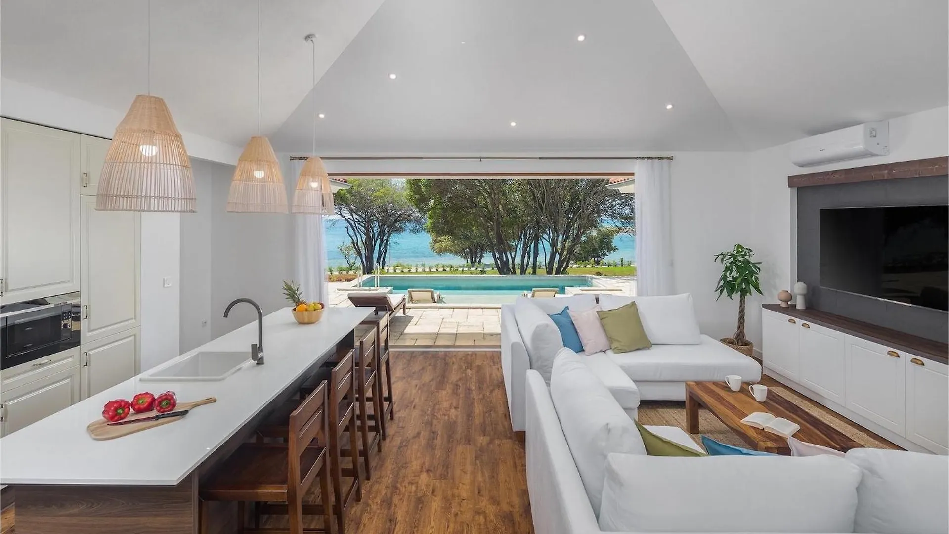 Luxury Beach Villas Porto Bus Pula