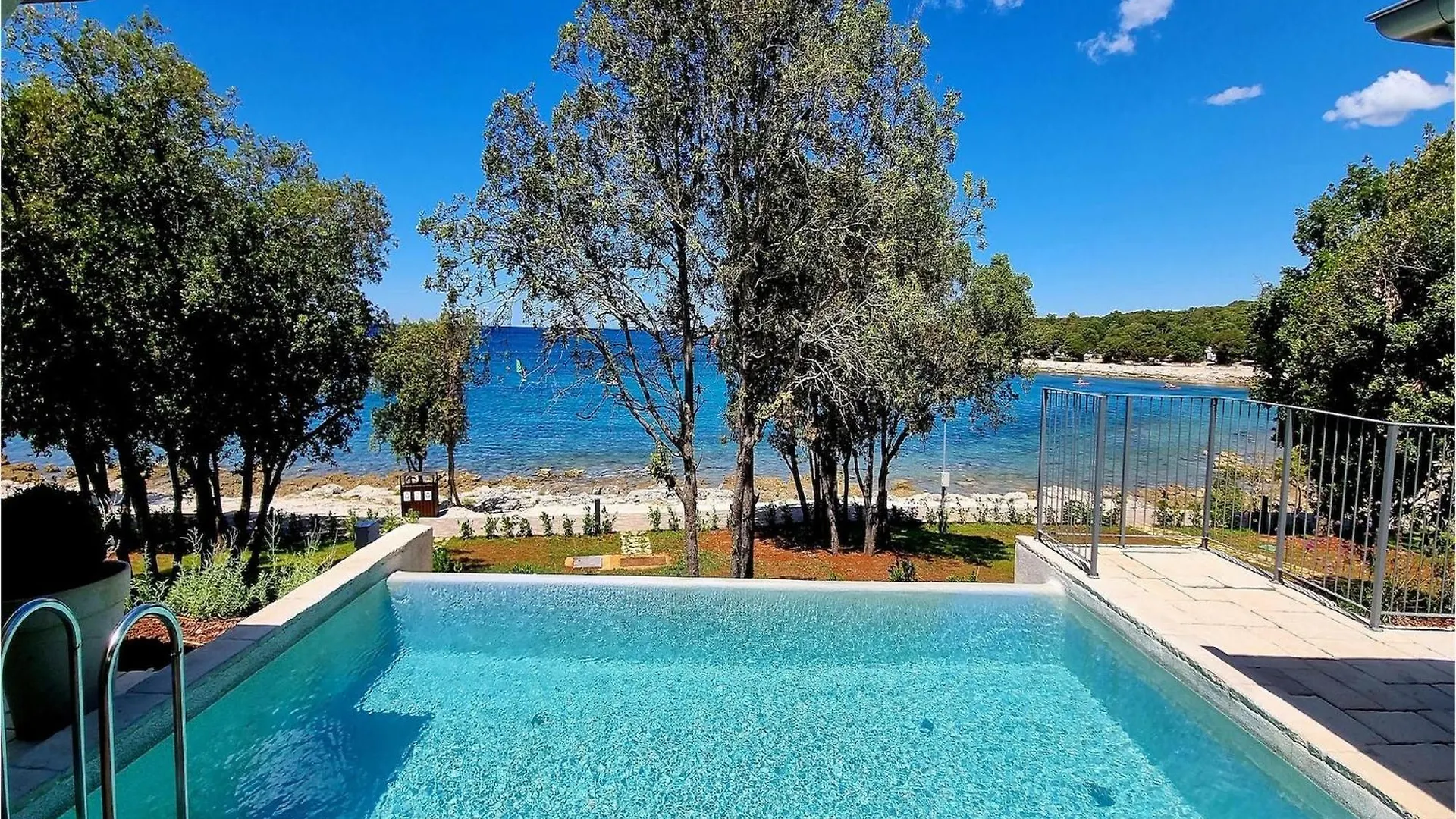 Luxury Beach Villas Porto Bus Pula Holiday home