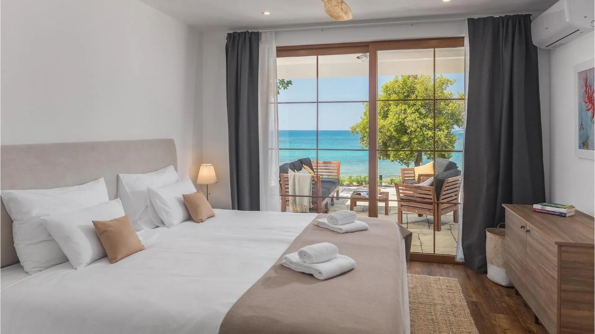 Luxury Beach Villas Porto Bus Pula